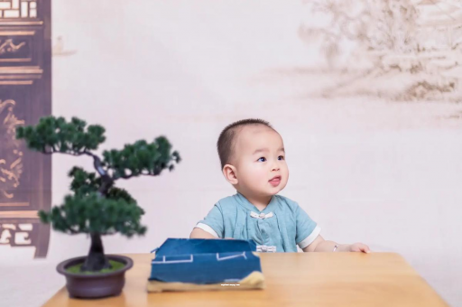 代怀包生男孩医院孕妇见红是怎么样的